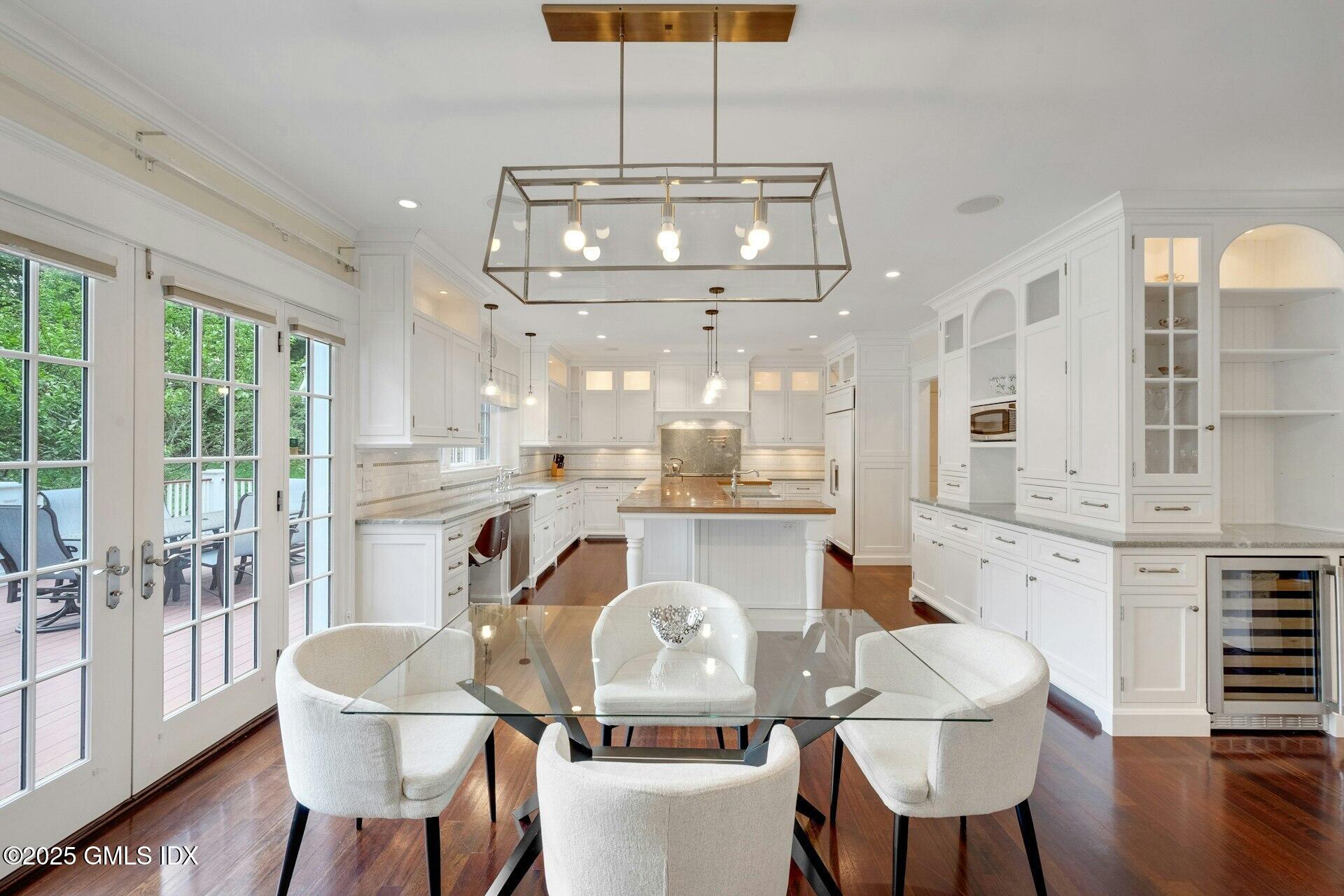 2775 North Street Fairfield, CT 06824 - Photo 12 of 46 2775 North St 11