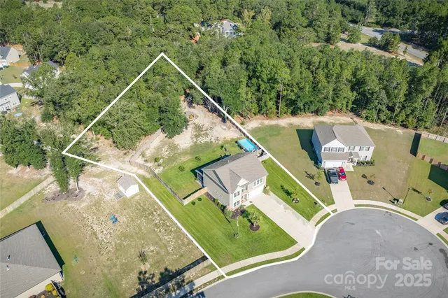 $435,000 | 105 Madison Court, Camden, SC 29020