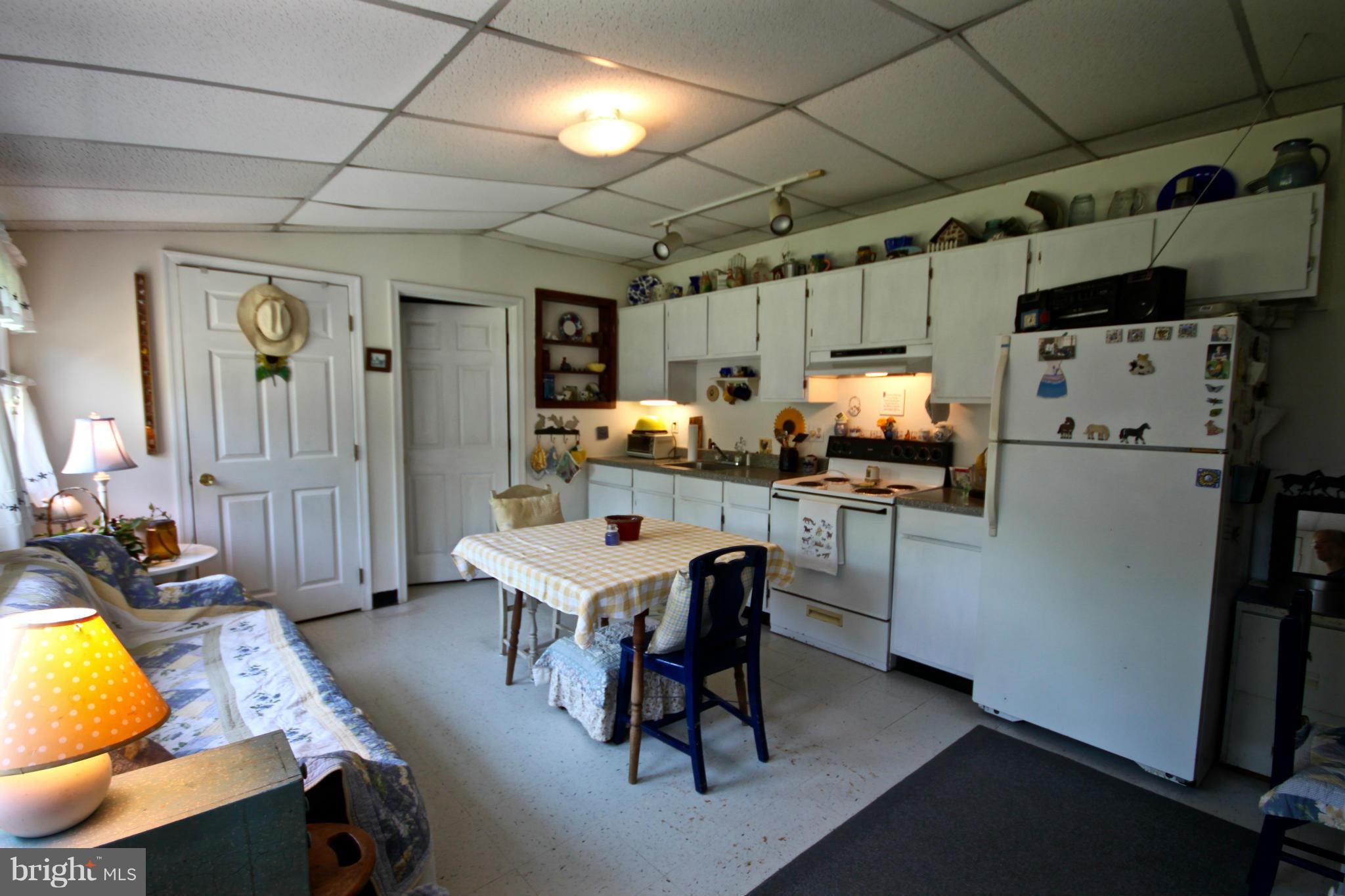 3629 Solomons Island Road Harwood, MD 20776 - Photo 19 of 26 Kitchen