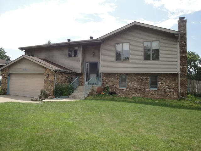 $374,500 | 2308 Flint Court, Dyer, IN 46311