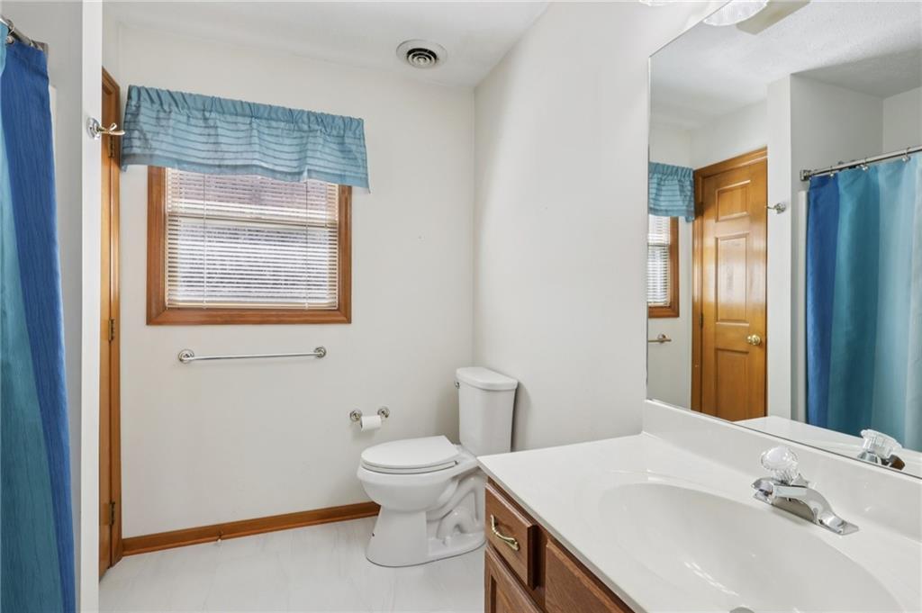 365 Cobblestone Circle McKees Rocks, PA 15136 - Photo 31 of 43 Gallery Image 31
