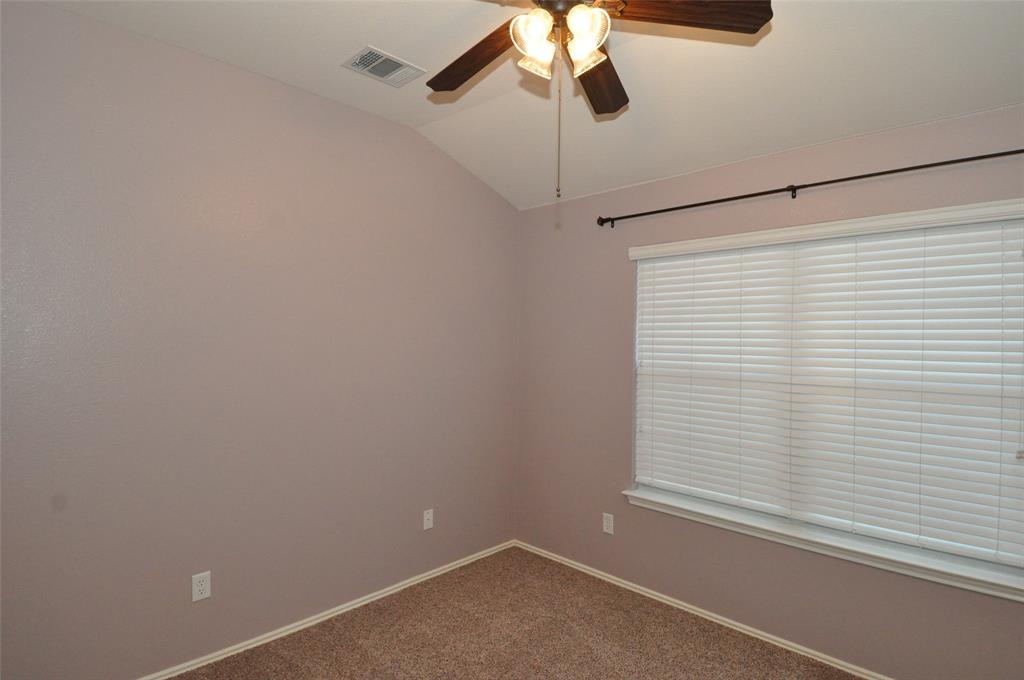 1900 Scofield Ridge Parkway, Unit 5403 Austin, TX 78727 - Photo 10 of 26 a view of a small space with a window