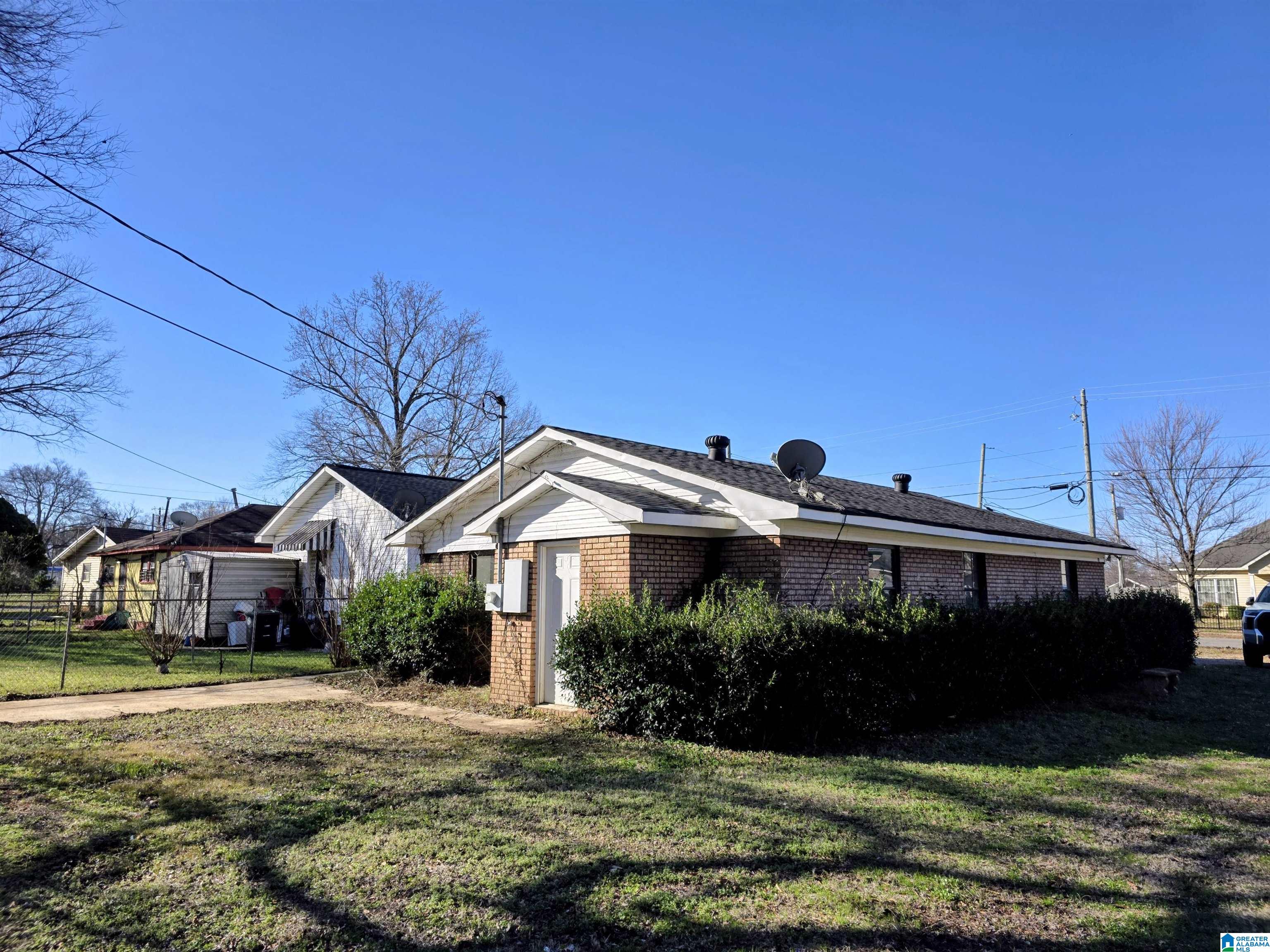 417 Goldwire Street Southwest Birmingham, AL 35211 - Photo 5 of 21
