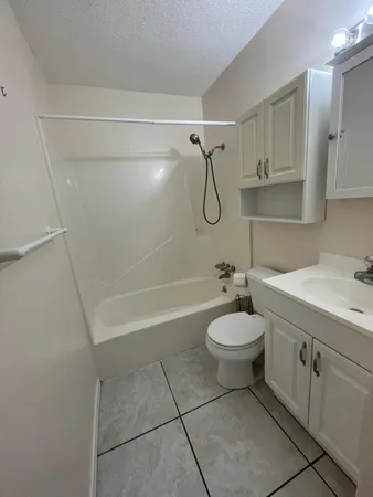 $1,500 | 688 Roberts Drive, DeFuniak Springs, FL 32433
