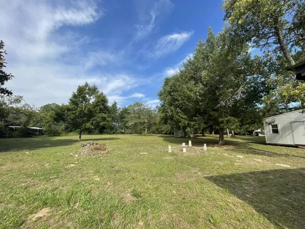 $1,500 | 688 Roberts Drive, DeFuniak Springs, FL 32433