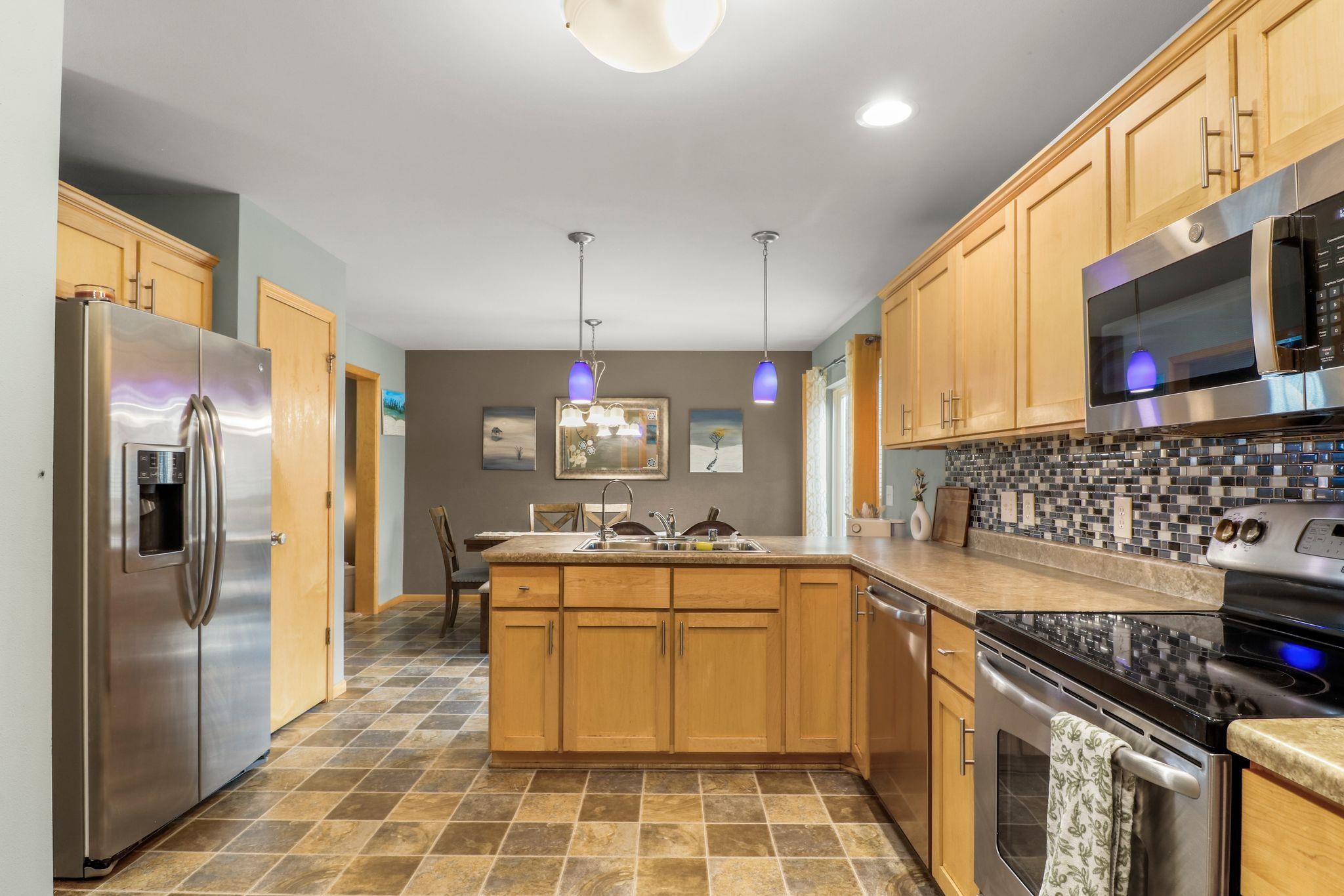 7015 Reston Heights Drive Madison, WI 53718 - Photo 9 of 35 Gallery Image 9