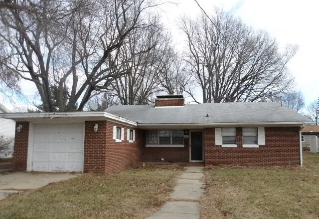 $75,000 | 108 North Locust Street, Maroa, IL 61756