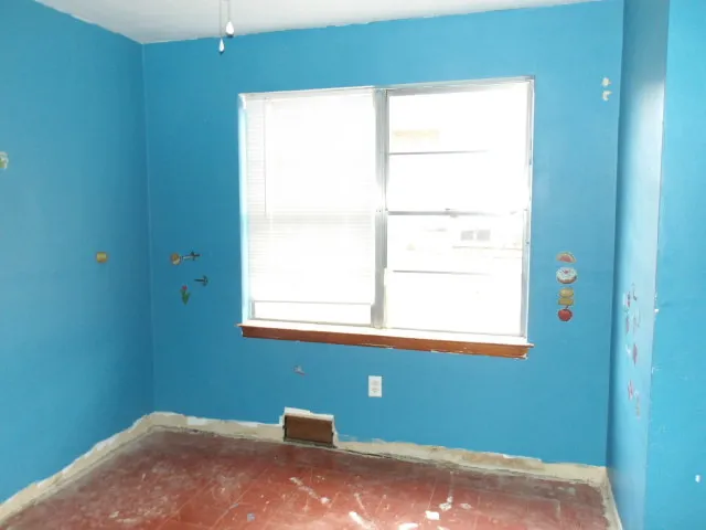 $75,000 | 108 North Locust Street, Maroa, IL 61756