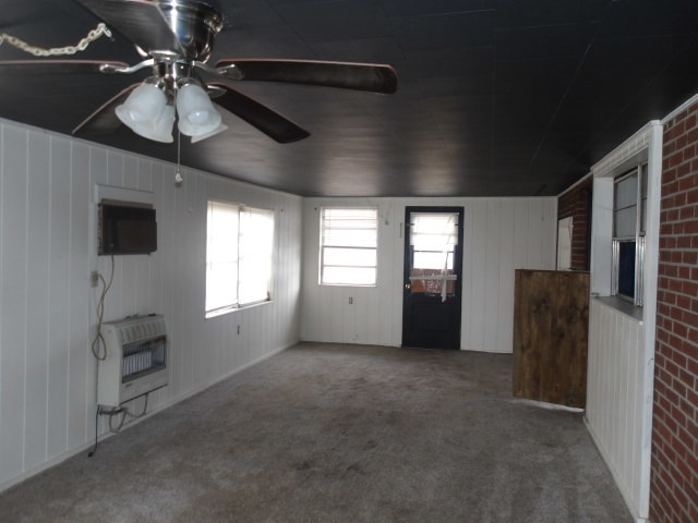 108 North Locust Street Maroa, IL 61756 - Photo 3 of 15