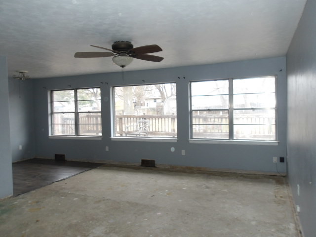 108 North Locust Street Maroa, IL 61756 - Photo 8 of 15