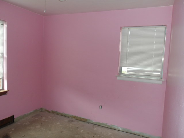 108 North Locust Street Maroa, IL 61756 - Photo 10 of 15