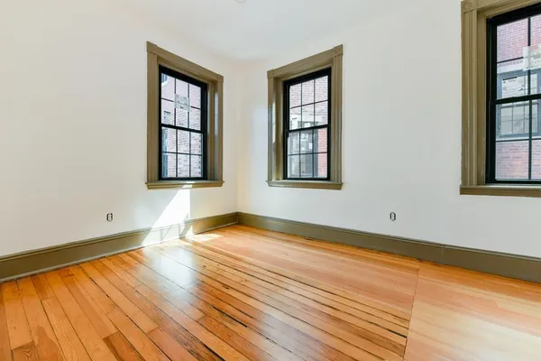 $4,000 | 55 Plymouth Street, Unit 4, Cambridge, MA 02141