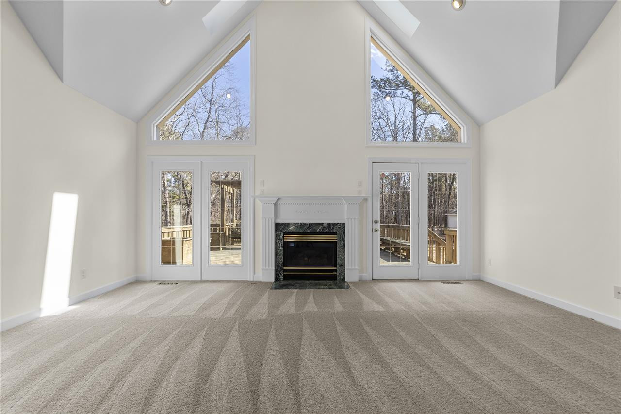 6521 Brack Penny Road Raleigh, NC 27603 - Photo 11 of 30 Living Room