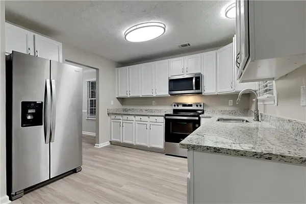 $2,400 | 2381 Temple View Court, Snellville, GA 30078