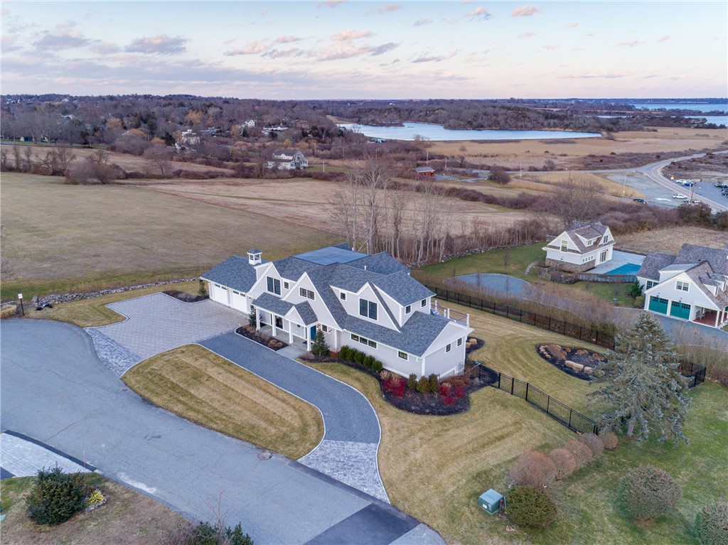 444 Purgatory Lane Middletown, RI 02842 - Photo 8 of 50