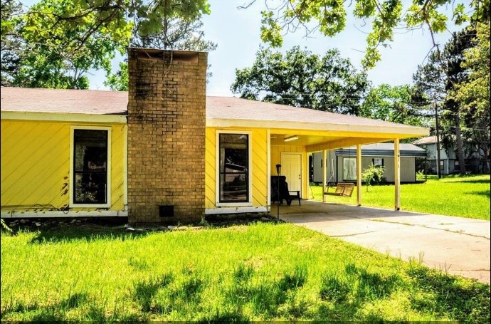 161 Yellowstone Livingston, TX 77351 - Photo 1 of 25
