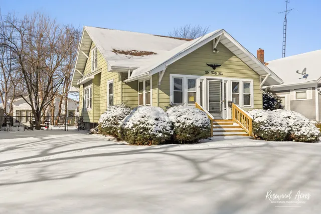 $164,900 | 1035 South 3rd Avenue, Kankakee, IL 60901