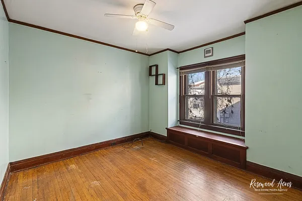 $159,900 | 1035 South 3rd Avenue, Kankakee, IL 60901