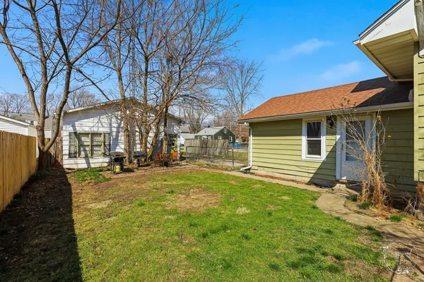 $159,900 | 1035 South 3rd Avenue, Kankakee, IL 60901