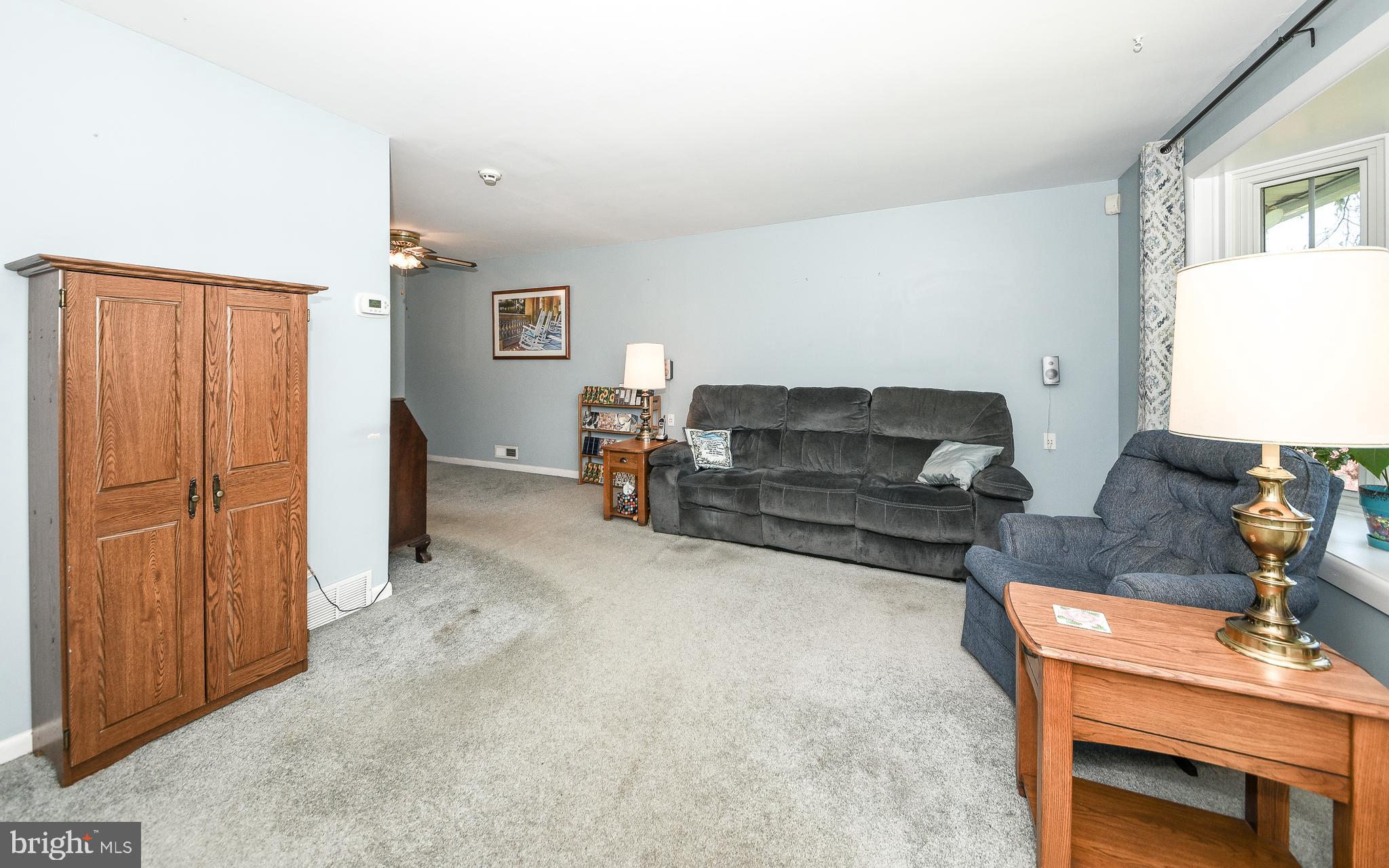 890 Walnut Road Warminster, PA 18974 - Photo 8 of 27