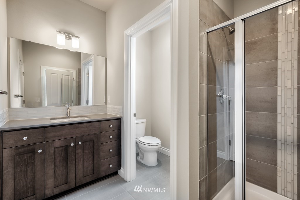 6402 Southeast 5th Place, Unit 6 Renton, WA 98059 - Photo 4 of 25 Gallery Image 4