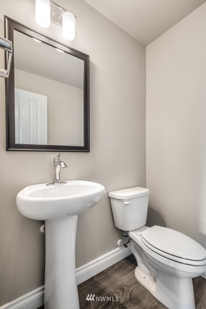 6402 Southeast 5th Place, Unit 6 Renton, WA 98059 - Photo 6 of 25 Gallery Image 6