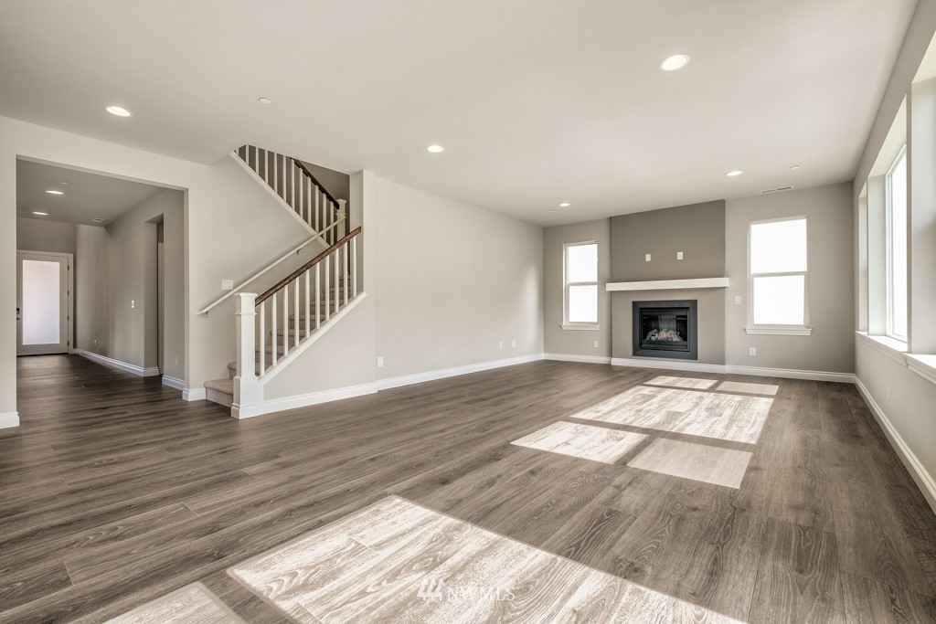 6402 Southeast 5th Place, Unit 6 Renton, WA 98059 - Photo 7 of 25 Gallery Image 7