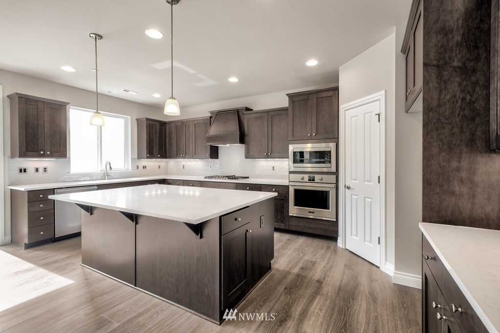 6402 Southeast 5th Place, Unit 6 Renton, WA 98059 - Photo 9 of 25 Gallery Image 9