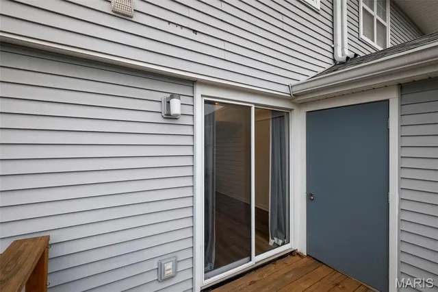 $164,900 | 1436 Bluebird Terrace, Brentwood, MO 63144