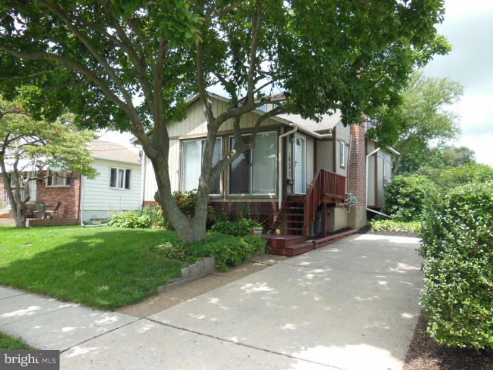 431 Stiles Avenue Ridley Park, PA 19078 - Photo 2 of 20 Driveway