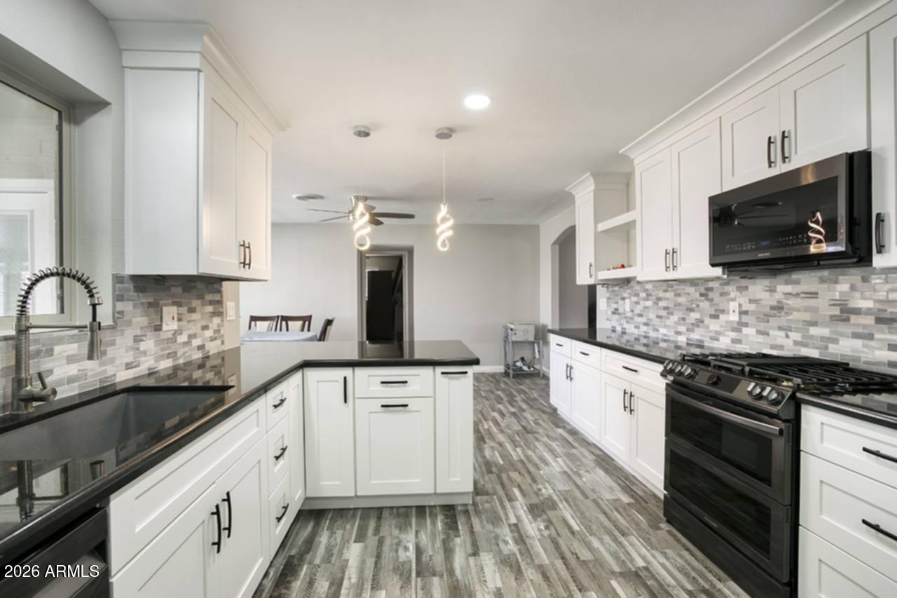 3038 West Charter Oak Road Phoenix, AZ 85029 - Photo 32 of 40 2021 Upgrades