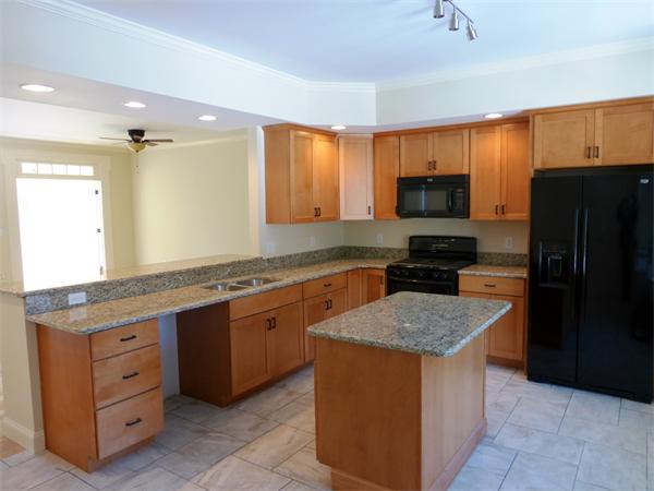 76 Glendale Road Southampton, MA 01073 - Photo 2 of 23 Gallery Image 2