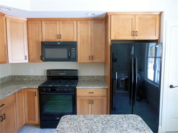 76 Glendale Road Southampton, MA 01073 - Photo 4 of 23 Gallery Image 4