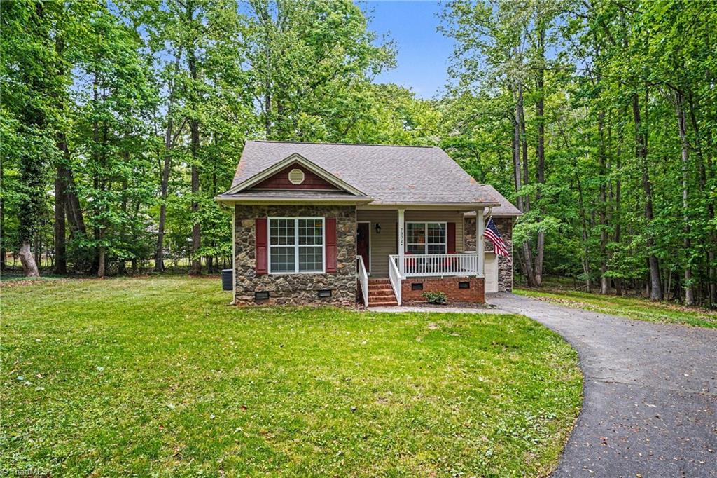 7802 High Meadows Road Greensboro, NC 27455 - Photo 28 of 50