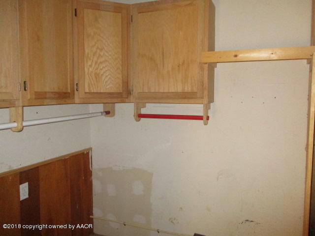 4124 South Lipscomb Street Amarillo, TX 79110 - Photo 17 of 18 a bathroom with a shower and a sink