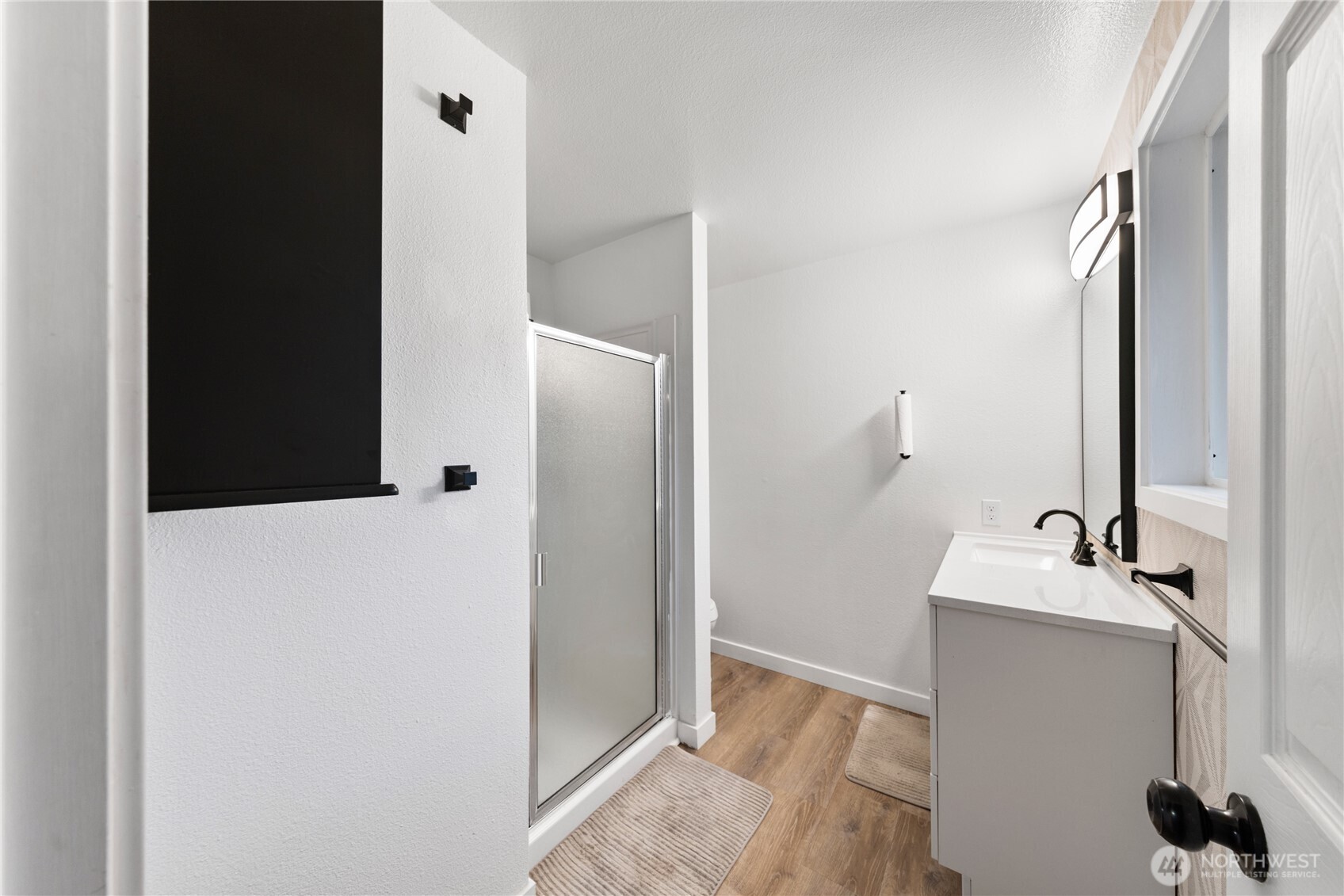 882 Southwest McCrohan Street Oak Harbor, WA 98277 - Photo 25 of 38