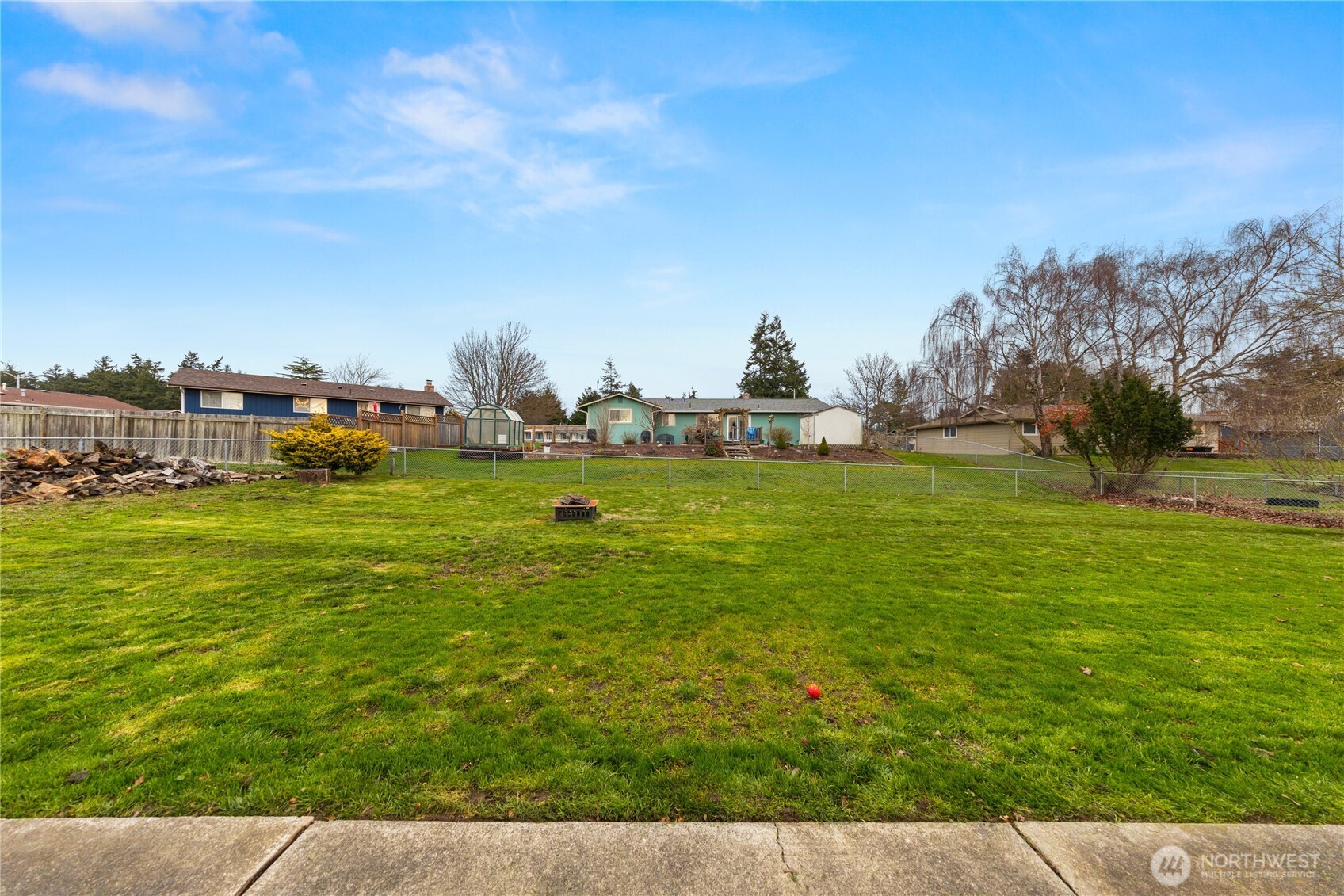 882 Southwest McCrohan Street Oak Harbor, WA 98277 - Photo 31 of 38