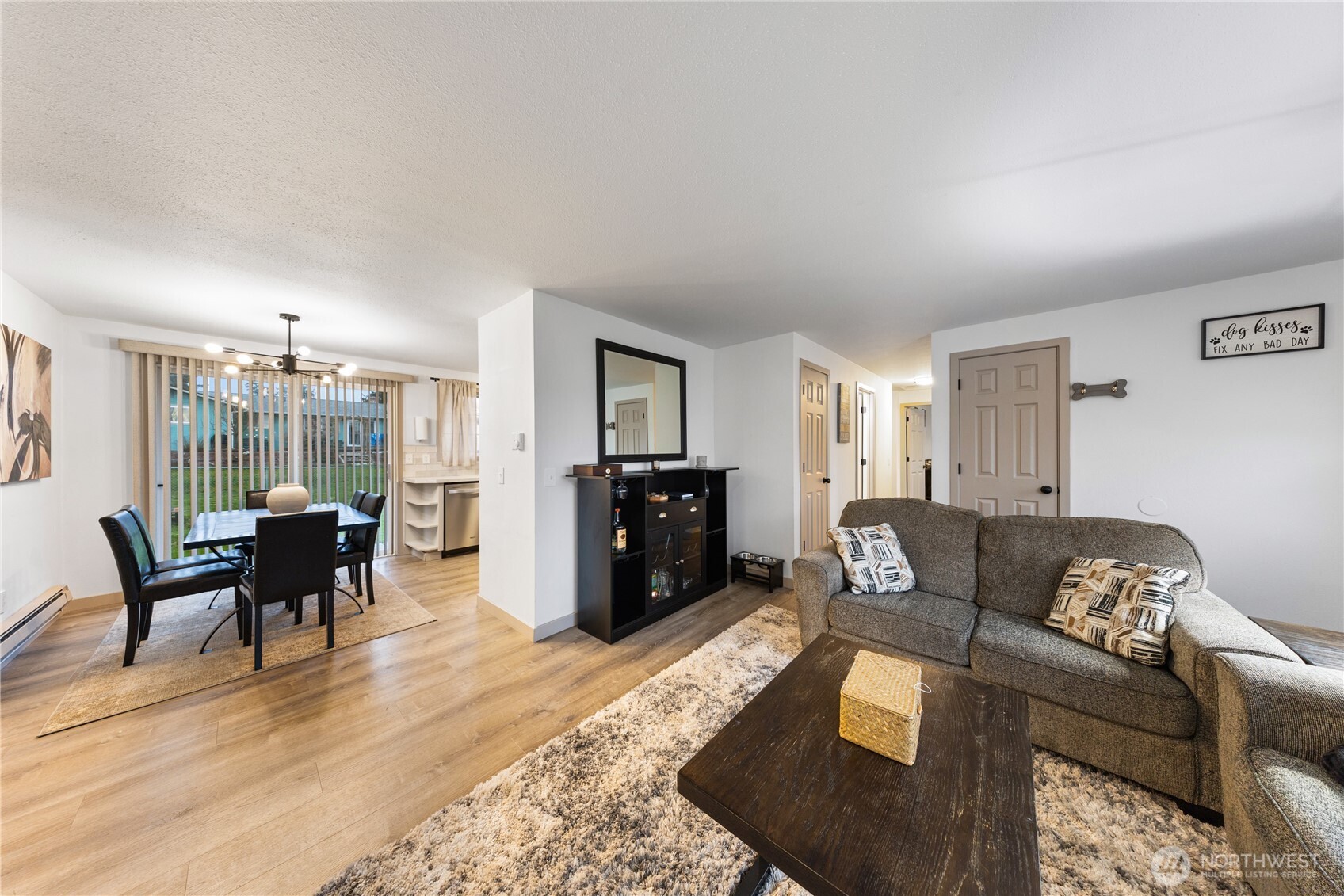 882 Southwest McCrohan Street Oak Harbor, WA 98277 - Photo 7 of 38