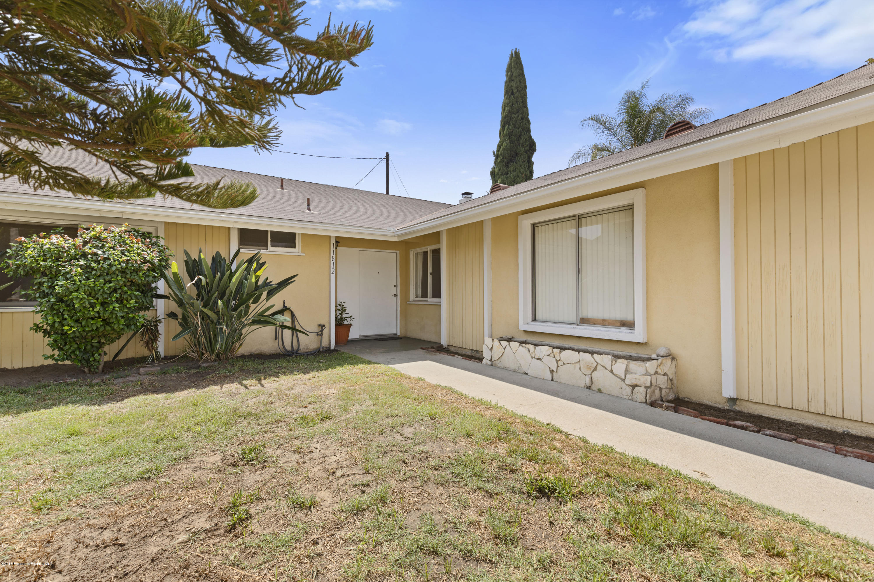 11812 Lower Azusa Road El Monte, CA 91732 - Photo 2 of 26 I79A6824