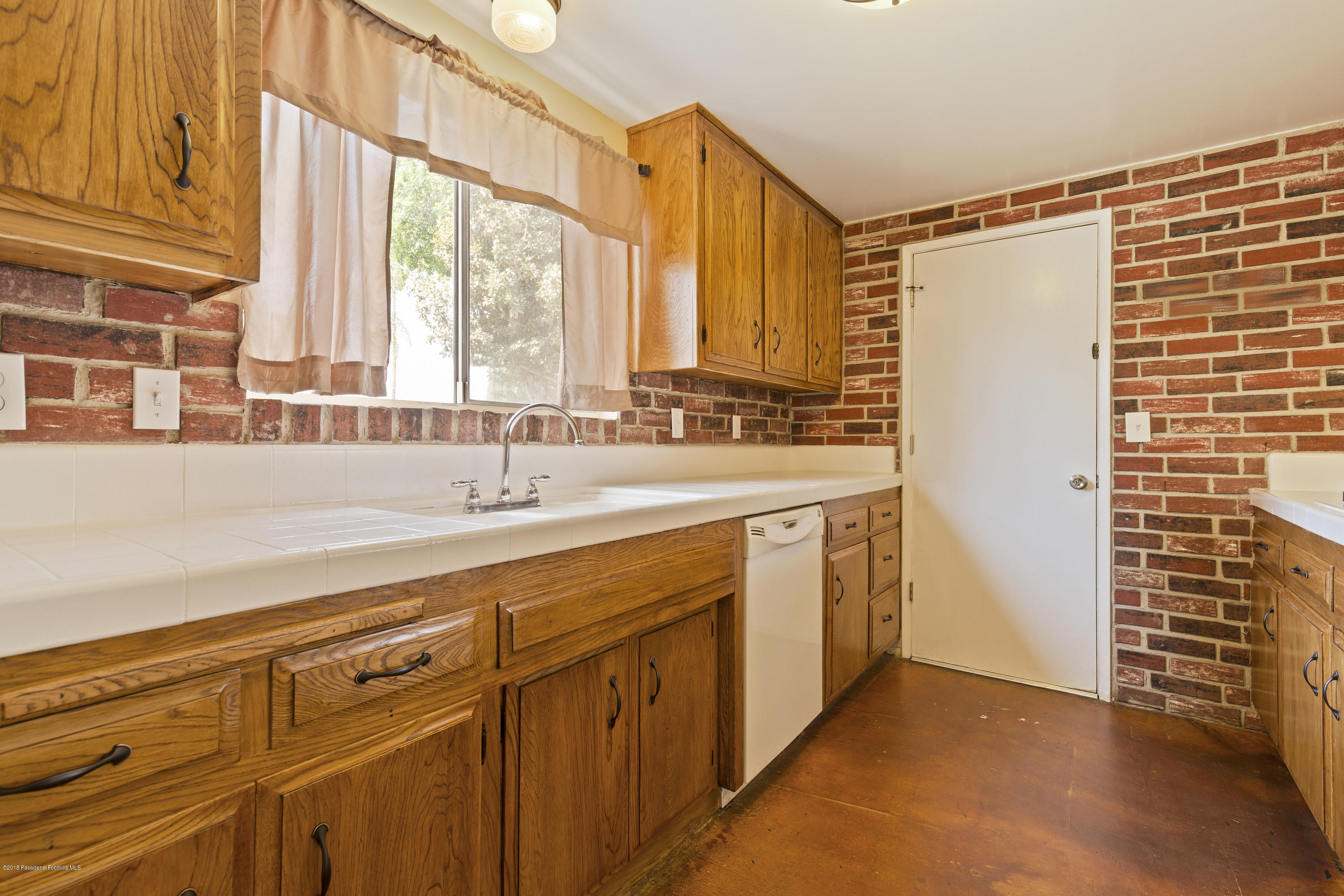 11812 Lower Azusa Road El Monte, CA 91732 - Photo 5 of 26 I79A6760