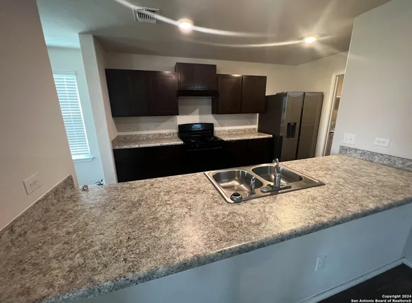 $2,300 | 7259 Brisk Brook, Converse, TX 78109