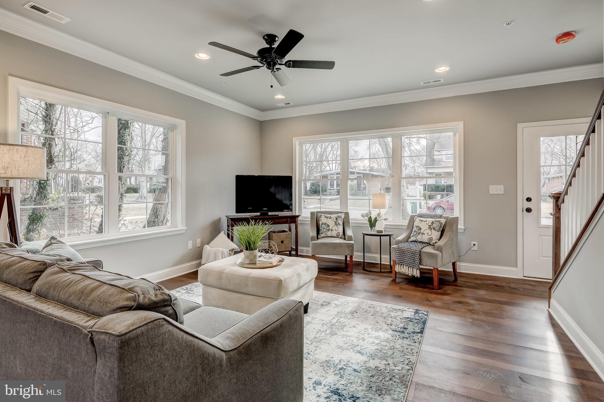 270 Carroll Road Pasadena, MD 21122 - Photo 3 of 35 Gallery Image 3