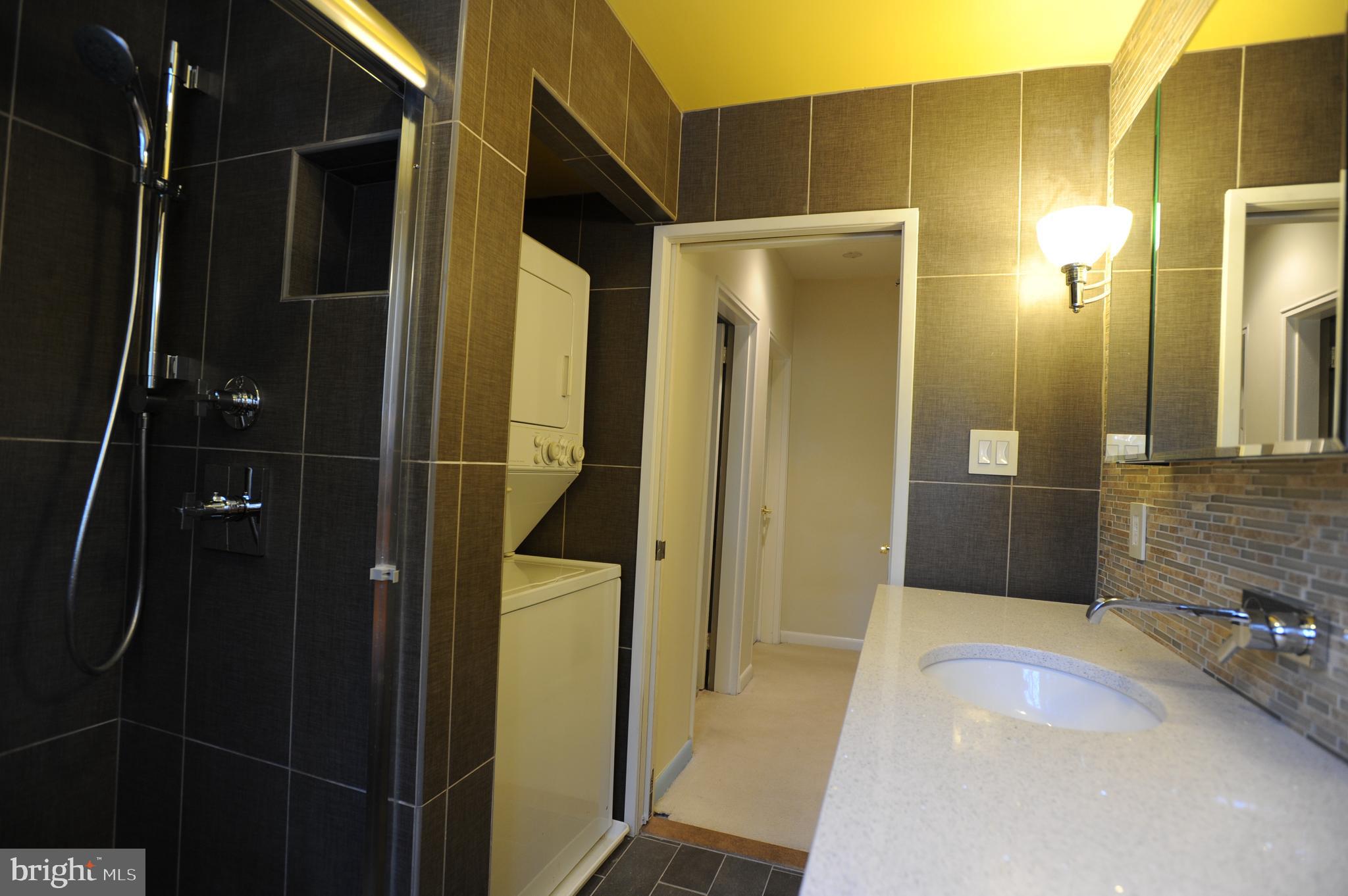 202 Skyhill Road, Unit 9 Alexandria, VA 22314 - Photo 2 of 38