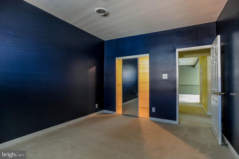 202 Skyhill Road, Unit 9 Alexandria, VA 22314 - Photo 5 of 38