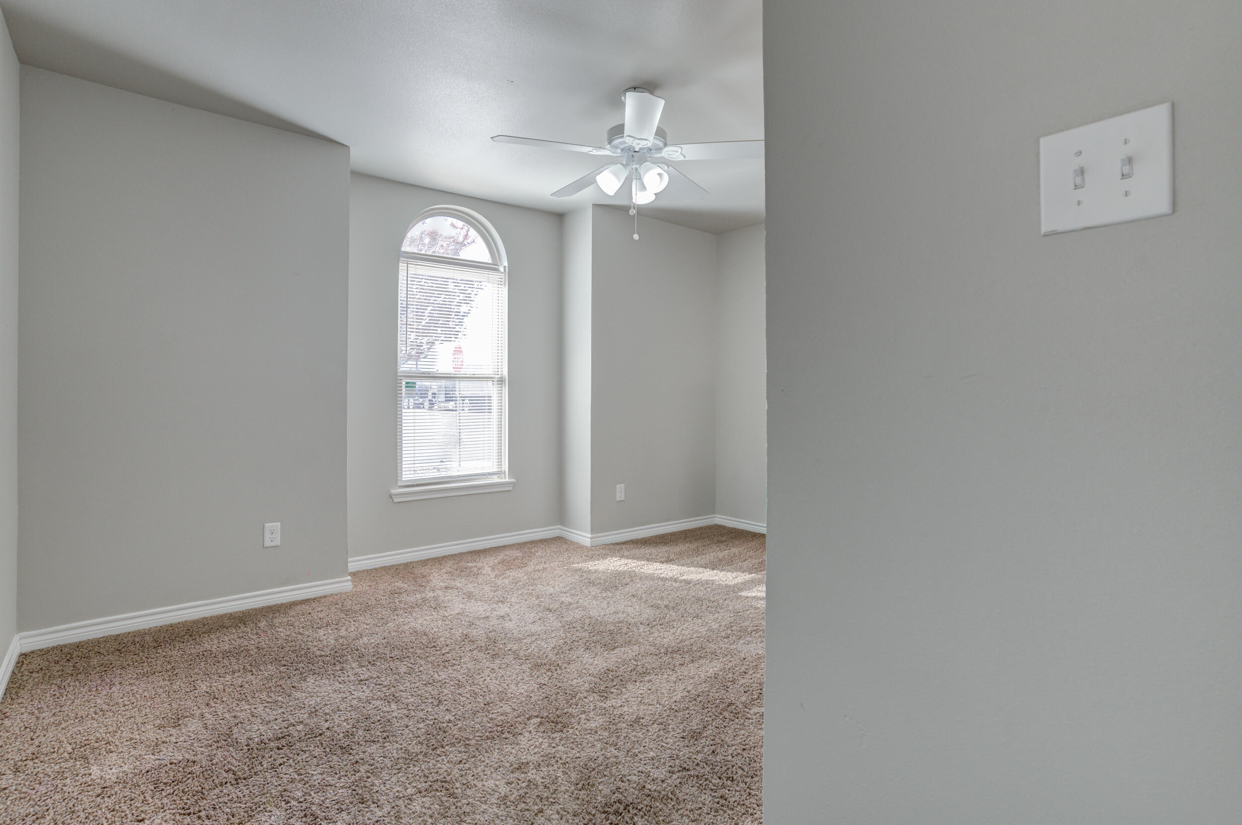 2022 88th Street Lubbock, TX 79423 - Photo 27 of 33 a view of entryway with window