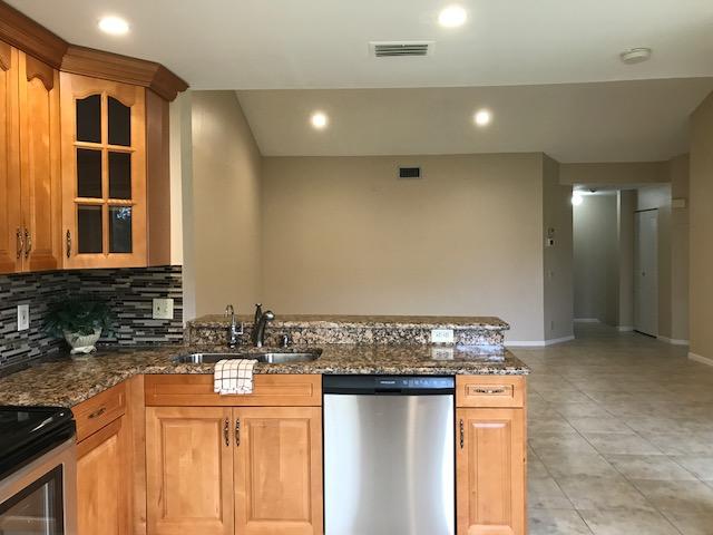 6733 Via Regina Boca Raton, FL 33433 - Photo 9 of 25 3m