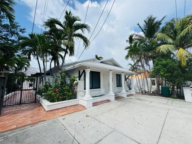 $3,400 | 1238 Southwest 4th Street, Unit 1, Miami, FL 33135