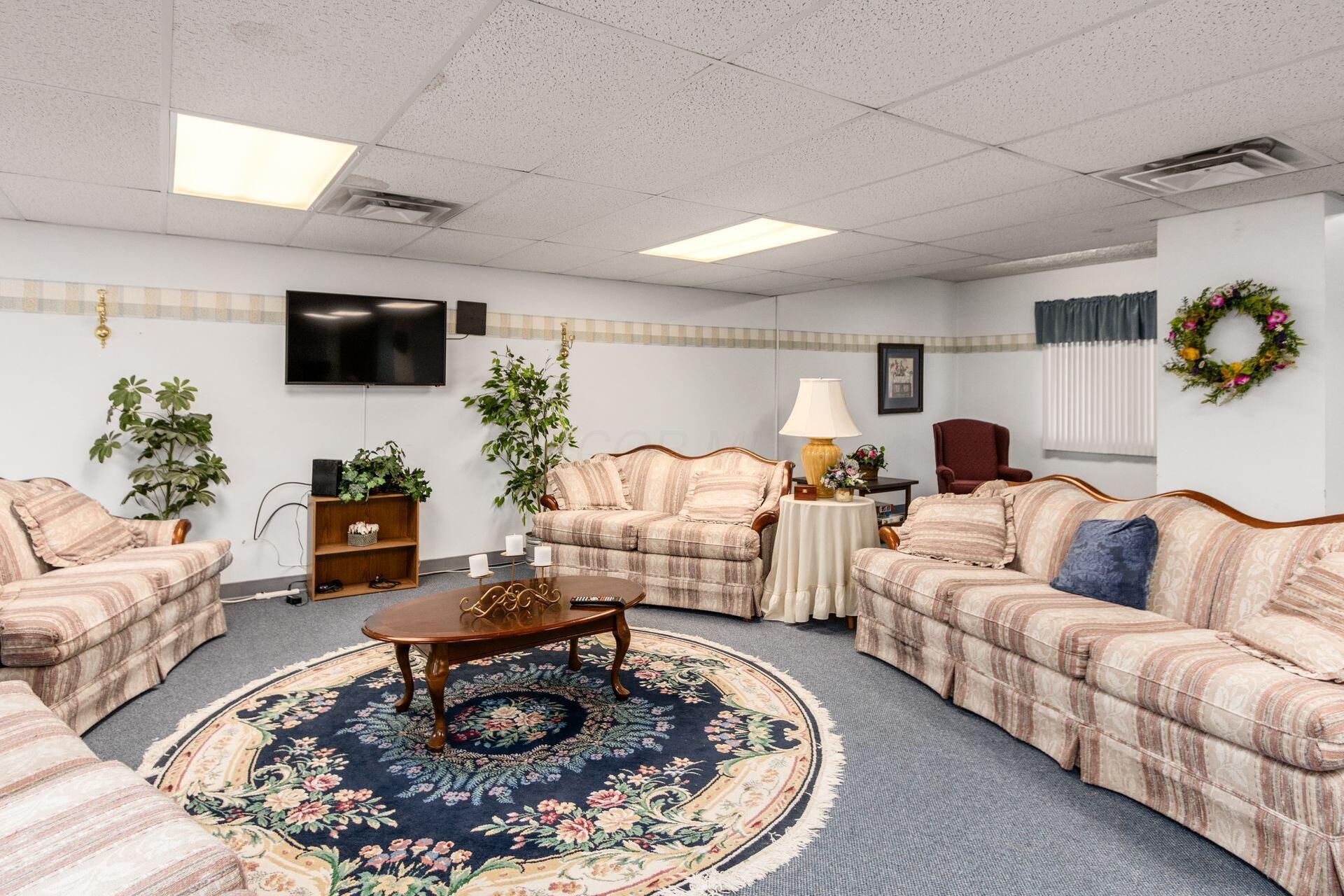 3939 Karl Road, Unit 222 Columbus, OH 43224 - Photo 29 of 31 Community Space