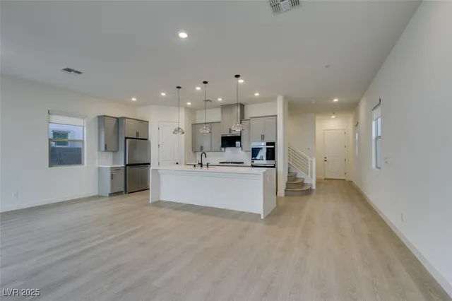 $3,450 | 125 Silver Run Lane, Las Vegas, NV 89138