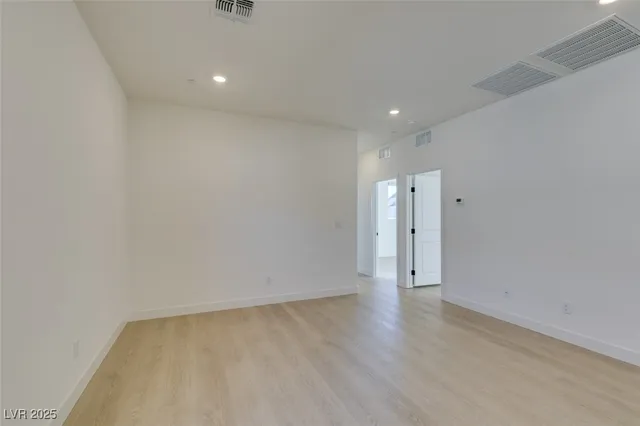 $3,450 | 125 Silver Run Lane, Las Vegas, NV 89138